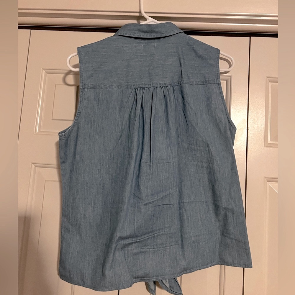 J Crew Factory Sleeveless Blouse Size 6 - Picture 2 of 3